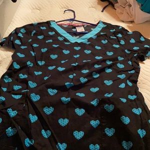 HeartSoul heart scrub top